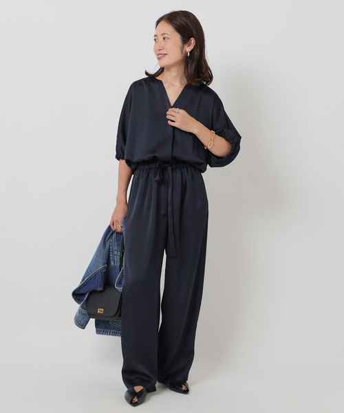 VERMEIL par iena（ヴェルメイユパーイエナ）の「《追加》サテンオールインワン（つなぎ/オールインワン・レディース・ネイビー/カーキ・36/38）」の9枚目の写真