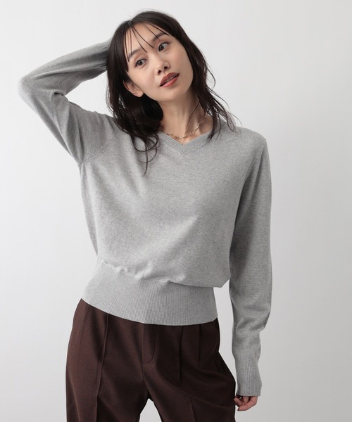 FOUND GOOD（ファウンドグッド）の「メンカシミヤVネックニット（ニット/セーター・レディース・レッド系8/ベージュ/グレー系2/ブラック・L/M）」の3枚目の写真