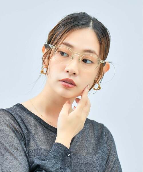 Zoff(ゾフ)の「【黒石奈央子さん コラボ】 Zoff|Naoko Kuroishi ボストン型 メガネ|クラウンパント 眼鏡 伊達めがね 度付き(レンズ交換券付) ユニセックス おしゃれ(メガネ・レディース・ライトグレー系/グリーン/ブラック/ライトイエロー・FREE)」の11枚目の写真