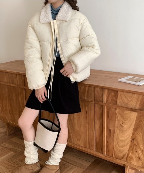 Ritzy（リッツィー）の「フロントリボンデザイン 衿ボアエコダウンジャケット（ダウンジャケット/コート・レディース・ブラック/ブルー/イエロー/アイボリー・M/L）」の19枚目の写真