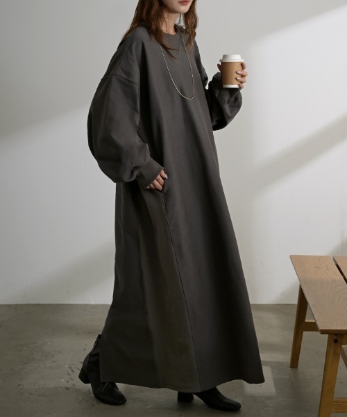 HUG.U（ハグユー）の「＜選べる着丈＞ 大人スウェットワンピ（ワンピース・レディース・ベージュ/ダークグレー/ライトグレー/ブラック/ライトブルー・レギュラー丈/トール丈）」の10枚目の写真