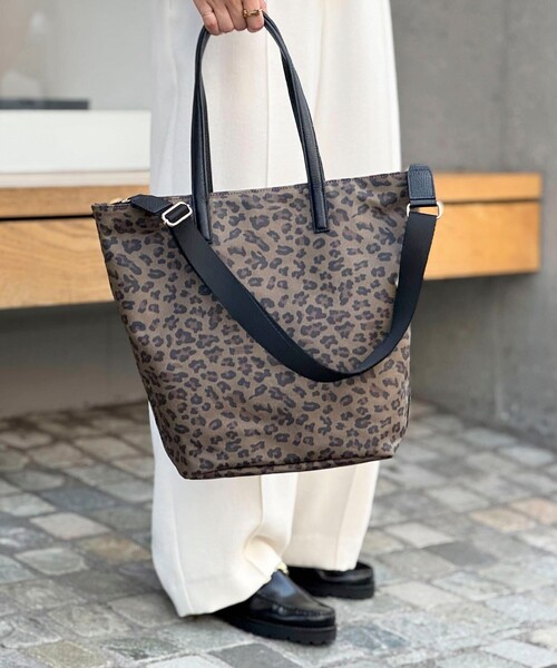 NOLLEY’S（ノーリーズ）の「レオパード柄縦長トートバッグ（ショルダーバッグ・レディース・レオパード・FREE）」の3枚目の写真