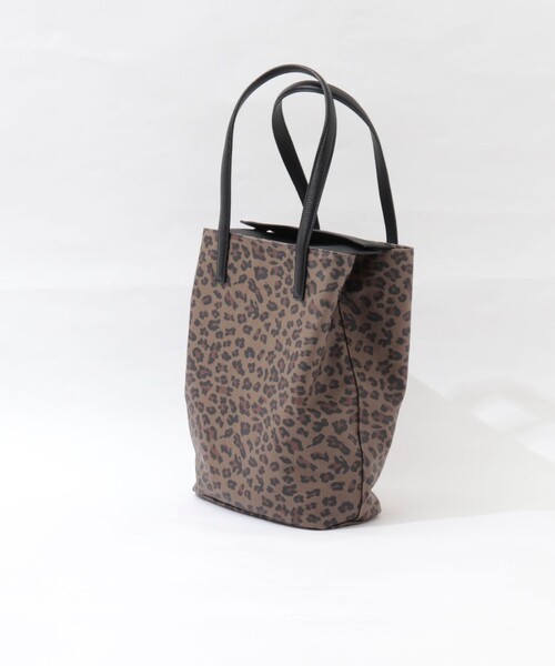NOLLEY’S（ノーリーズ）の「レオパード柄縦長トートバッグ（ショルダーバッグ・レディース・レオパード・FREE）」の9枚目の写真