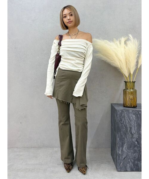 EVRIS（エヴリス）の「レイヤードフレアパンツ（その他パンツ・レディース・ブラック/カーキ・SMALL/MEDIUM）」の9枚目の写真