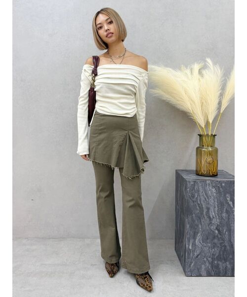 EVRIS（エヴリス）の「レイヤードフレアパンツ（その他パンツ・レディース・ブラック/カーキ・SMALL/MEDIUM）」の10枚目の写真