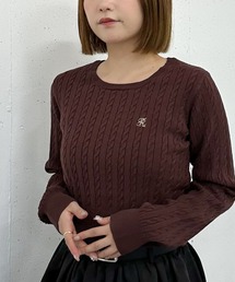 ロゴ刺繍ケーブルニットプルオーバー