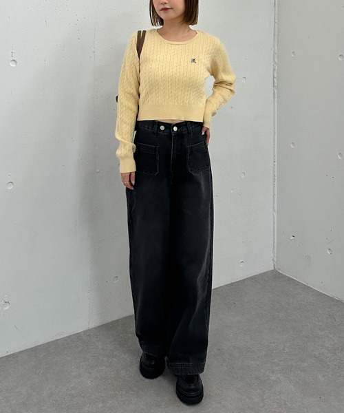 archives(アルシーヴ)の「ロゴ刺繍ケーブルニットプルオーバー(ニット/セーター・レディース・グレー/アイボリー/ブラウン/イエロー・MEDIUM)」の15枚目の写真