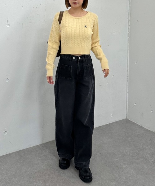archives(アルシーヴ)の「ロゴ刺繍ケーブルニットプルオーバー(ニット/セーター・レディース・グレー/アイボリー/ブラウン/イエロー・MEDIUM)」の18枚目の写真