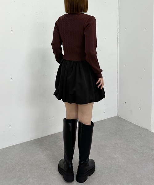 archives(アルシーヴ)の「ロゴ刺繍ケーブルニットプルオーバー(ニット/セーター・レディース・グレー/アイボリー/ブラウン/イエロー・MEDIUM)」の10枚目の写真