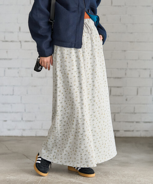 FREAK'S STORE(フリークスストア)の「フラワープリント スウェットスカート <セットアップ対応>限定展開(スカート・レディース・オフホワイト/ライトグレー・フリ-)」の8枚目の写真