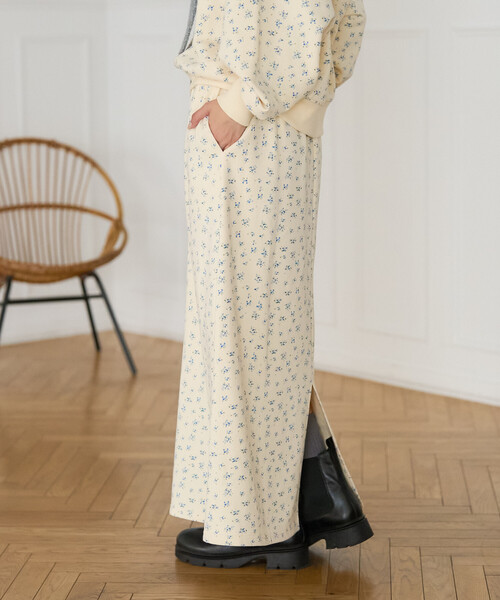 FREAK'S STORE(フリークスストア)の「フラワープリント スウェットスカート <セットアップ対応>限定展開(スカート・レディース・オフホワイト/ライトグレー・フリ-)」の18枚目の写真