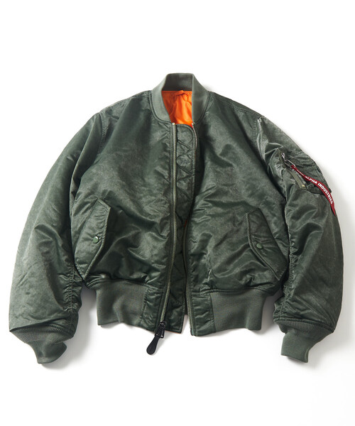 Alpha Industries（アルファインダストリーズ）の「ALPHA INDUSTRIES/アルファ インダストリーズ 別注 ウォッシュ加工 MA-1 FLIGHT JACKET（MA-1・メンズ・ブラック/オリーブ・SMALL/MEDIUM/LARGE/X-LARGE）」の6枚目の写真