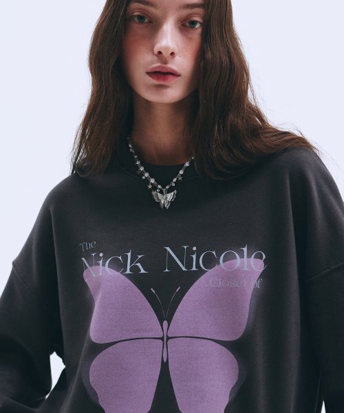 NICK&NICOLE（ニックアンドニコール）の「SPREAD BUTTERFLY DIGITAL SWEATSHIRT_CHARCOAL（スウェット・レディース・その他・FREE）」の2枚目の写真