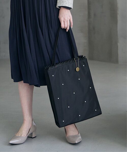 ikka(イッカ)の「スクエア型サブバッグ(ショルダーバッグ・レディース・ブラック/その他1・FREE)」の3枚目の写真