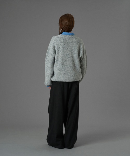ONCILY(オンシェリー)の「WOOL BLEND COLOR NEP V-NECK KNIT / カラーネップVネックニット(ニット/セーター・メンズ・グレー/チャコールグレー/ブルー・SMALL/MEDIUM/LARGE)」の12枚目の写真