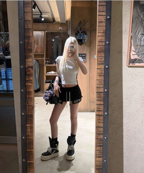 IUGAMAKARAS(イウガマカラス)の「Studded Leather Mini Shoulder Bag (Black)(トートバッグ・レディース・その他・FREE)」の11枚目の写真
