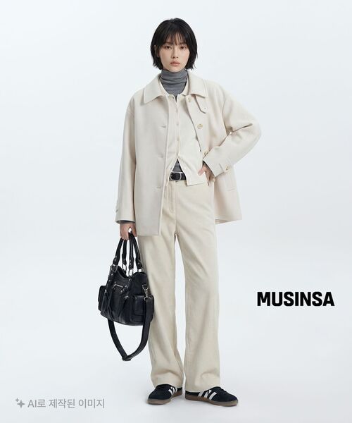 IUGAMAKARAS(イウガマカラス)の「Studded Leather Mini Shoulder Bag (Black)(トートバッグ・レディース・その他・FREE)」の18枚目の写真