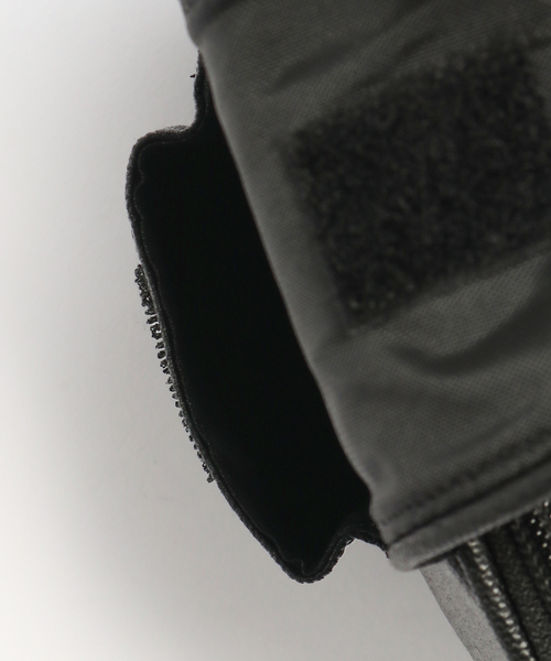 Carhartt WIP（カーハートダブリューアイピー）の「CARHARTT WIP / カーハート ダブリューアイピー DEAN ESSENTIALS BAG（ショルダーバッグ・メンズ・ブラック・FREE）」の7枚目の写真