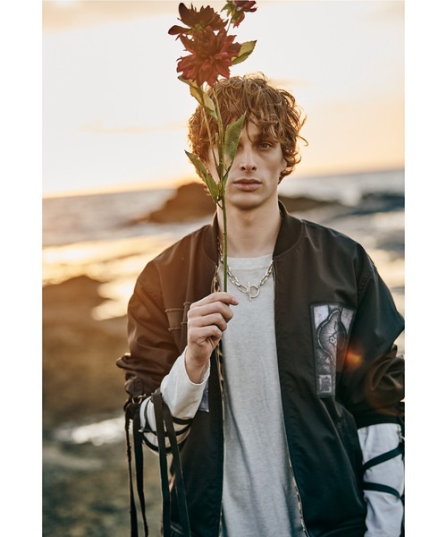 glamb（グラム）の「Blow Leather Tape Strap / ブロウレザーテープストラップ（チャーム・メンズ・ベージュ/ブラック・FREE）」の16枚目の写真