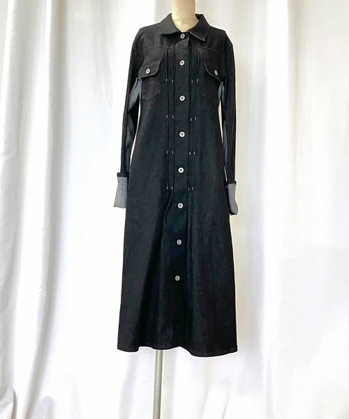 Q（キュー）の「デニムロングジャケット（デニムジャケット・レディース・ブラック/ネイビー・MEDIUM）」の3枚目の写真