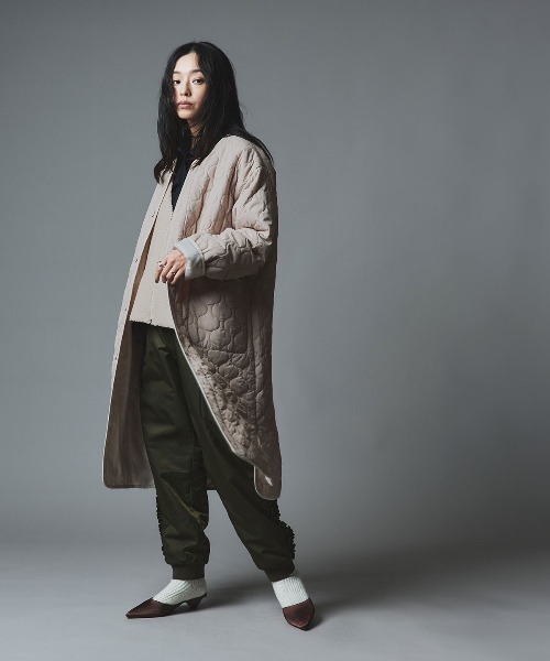W:Huku（フーク）の「オニオン キルト ロング コート ボアベスト セット / Onion Quilt Long Coat Set（ダウンジャケット/コート・レディース・ブラック/ライトベージュ/カーキ・FREE）」の4枚目の写真