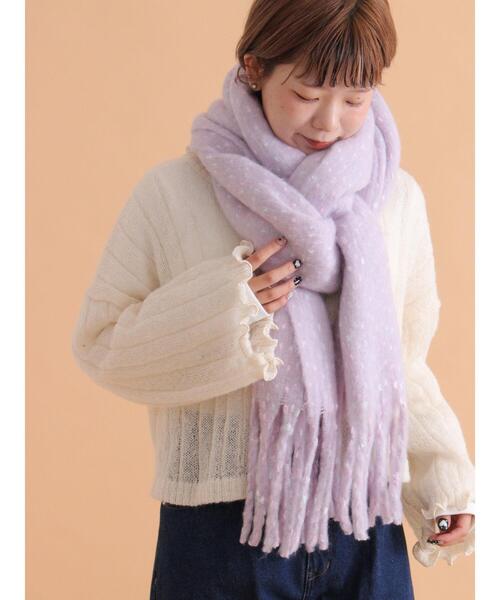 ehka sopo（エヘカソポ）の「ふわもこマフラー太フリンジネップ無地（ストール/ショール・レディース・ベージュ/ラベンダー/イエロー・F）」の3枚目の写真