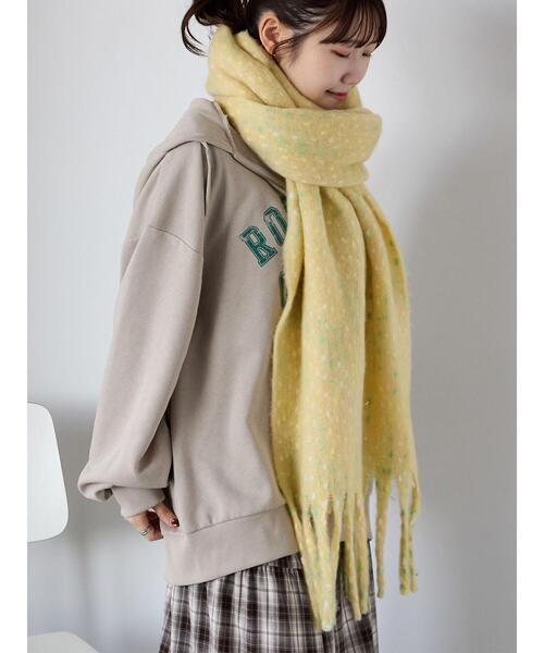 ehka sopo（エヘカソポ）の「ふわもこマフラー太フリンジネップ無地（ストール/ショール・レディース・ベージュ/ラベンダー/イエロー・F）」の8枚目の写真