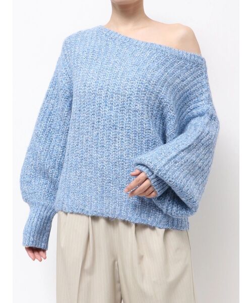 Ungrid（アングリッド）の「オフショルラメルーズニット（ニット/セーター・レディース・オレンジ/ライトグレー/ブルー・FREE）」の4枚目の写真