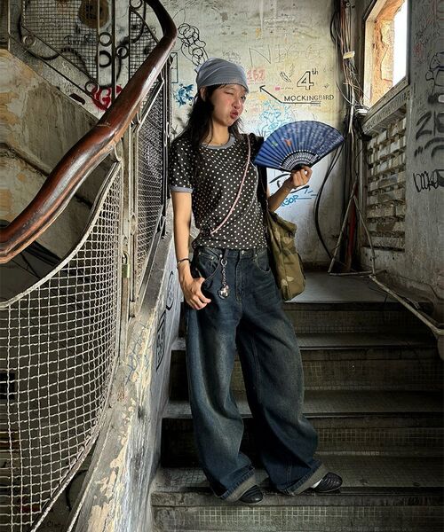 AMESWORLDWIDE（アメスワールドワイド）の「OVERFIT STITCH DENIM PANTS DEEP BLUE（デニムパンツ・レディース・その他・SMALL/MEDIUM/LARGE）」の15枚目の写真
