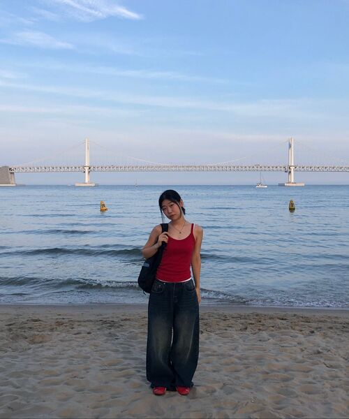 AMESWORLDWIDE（アメスワールドワイド）の「OVERFIT STITCH DENIM PANTS DEEP BLUE（デニムパンツ・レディース・その他・SMALL/MEDIUM/LARGE）」の17枚目の写真