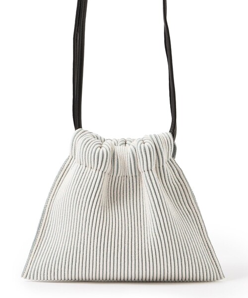 LASTFRAME(ラストフレーム)の「【LASTFRAME/ラストフレーム】ミニバッグ KYOTO METALLIC SACK BAG MINI L26107(ハンドバッグ・レディース・シルバー系その他/ブラック・FREE)」の4枚目の写真