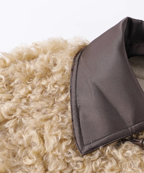 LA POMME petit(ラポミ・プチ)の「Moveable PU Collar Faux Fur Jacket(ムートンコート・レディース・キャメル/アイボリー・LARGE/MEDIUM/SMALL)」の3枚目の写真