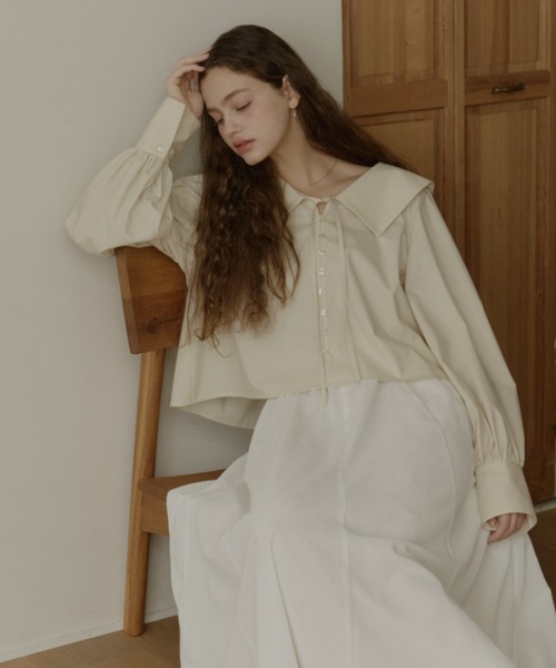 【新品未開封】OLUN ビックカラーブラウス ベージュ OLUN（オルン）の「big collar blouse/ビックカラーブラウス（シャツ