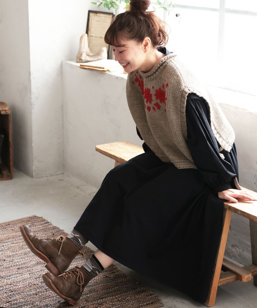 アネモネの咲くニットベスト（ベスト）｜soulberry（ソウルベリー）の