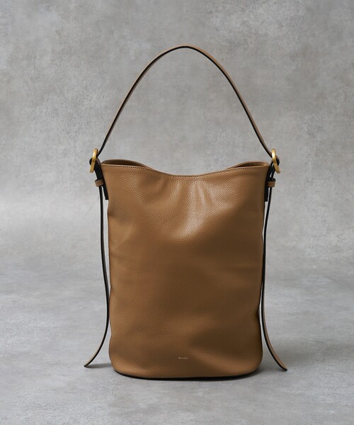 Beau're(ヴュレ)の「【WEB限定】【Beau're/ヴュレ】Design Buckle Bucket ショルダーバッグ(ショルダーバッグ・レディース・ブラック/ブラウン/ベージュ/アイボリー・フリー)」の4枚目の写真