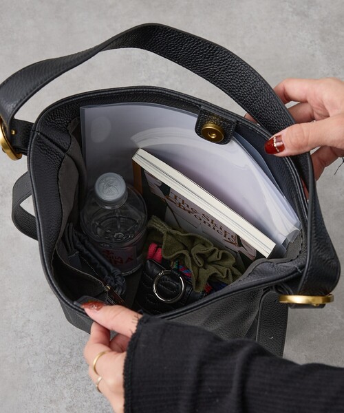 Beau're（ヴュレ）の「【WEB限定】【Beau're/ヴュレ】Design Buckle Bucket ショルダーバッグ（トートバッグ・レディース・ブラック/ブラウン・フリー）」の19枚目の写真