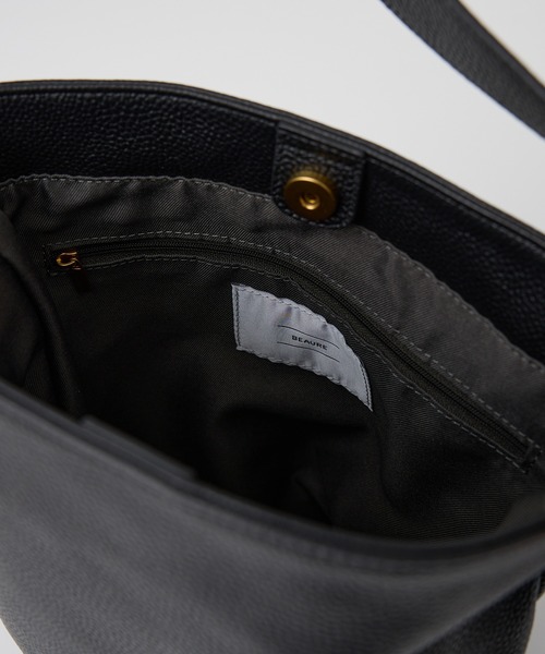 Beau're（ヴュレ）の「【WEB限定】【Beau're/ヴュレ】Design Buckle Bucket ショルダーバッグ（トートバッグ・レディース・ブラック/ブラウン・フリー）」の14枚目の写真