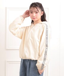 PINK-latte（ピンクラテ）の「ロゴラインナイロンパーカーブルゾン（ブルゾン）」