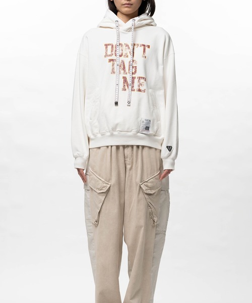 Maison MIHARA YASUHIRO(メゾンミハラヤスヒロ)の「Don't Tag Me Printed Hoodie(スウェット・レディース・ブラック/ホワイト/グレー・38/36)」の16枚目の写真
