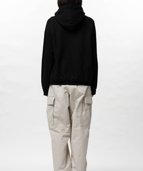 Maison MIHARA YASUHIRO(メゾンミハラヤスヒロ)の「Don't Tag Me Printed Hoodie(スウェット・レディース・ブラック/ホワイト/グレー・38/36)」の4枚目の写真