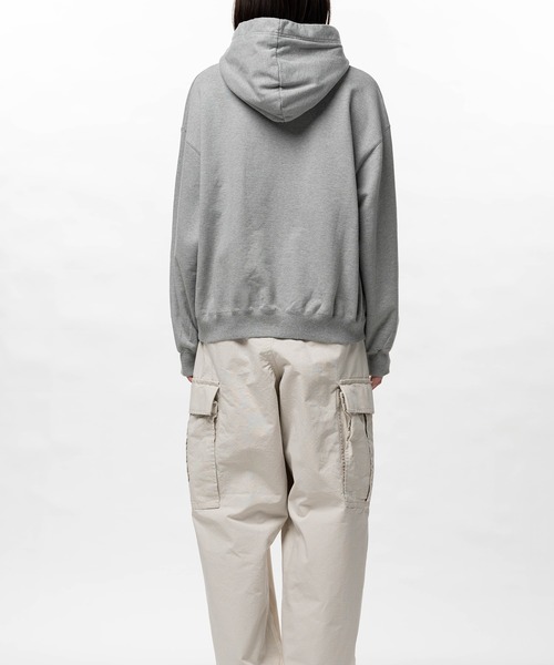 Maison MIHARA YASUHIRO(メゾンミハラヤスヒロ)の「Don't Tag Me Printed Hoodie(スウェット・レディース・ブラック/ホワイト/グレー・38/36)」の11枚目の写真