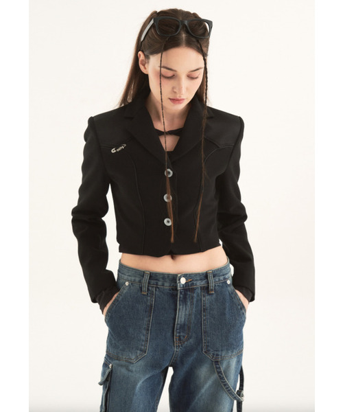 HHIPS(ダブルヒップス)の「シルクパイピングクロップジャケット(テーラードジャケット・レディース・その他・SMALL/MEDIUM)」の2枚目の写真