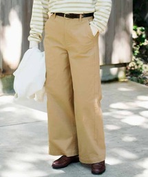 THREE FIFTY STANDARD（スリーフィフティースタンダード）の「ＴＨＲＥＥ　ＦＩＦＴＹ　ＳＴＡＮＤＡＲＤ　すっきりノータックのチノパンツ〈ベージュ〉（チノパンツ）」