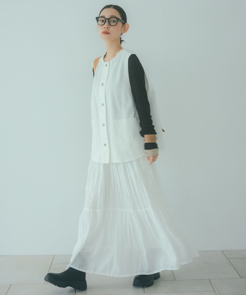 studio CLIP（スタディオクリップ）の「ノーカラーデニムベスト《CLIP denim》（ベスト・レディース・ホワイト/ブルー・FREE）」の4枚目の写真