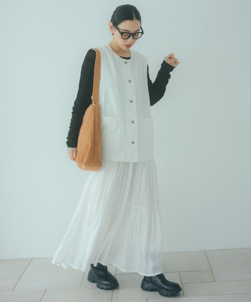 studio CLIP（スタディオクリップ）の「ノーカラーデニムベスト《CLIP denim》（ベスト・レディース・ホワイト/ブルー・FREE）」の5枚目の写真