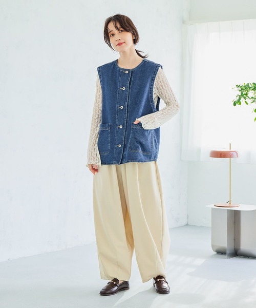 studio CLIP（スタディオクリップ）の「ノーカラーデニムベスト《CLIP denim》（ベスト・レディース・ホワイト/ブルー・FREE）」の18枚目の写真