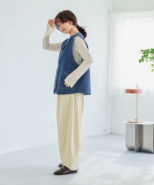 studio CLIP（スタディオクリップ）の「ノーカラーデニムベスト《CLIP denim》（ベスト・レディース・ホワイト/ブルー・FREE）」の21枚目の写真