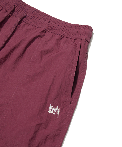 BROWNBREATH(ブラウンブレス)の「TAG NYLON SHORTS - BURGUNDY(その他パンツ・レディース・その他・L/M/S/XL)」の4枚目の写真