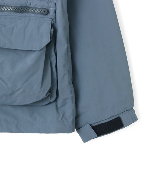 THE NORTH FACE(ザノースフェイス)の「THE NORTH FACE Field Utility Jacket / ザ ノース フェイス フィールド ユーティリティー ジャケット(ナイロンジャケット・メンズ・ブルーグレー・L/M/S/XL)」の7枚目の写真