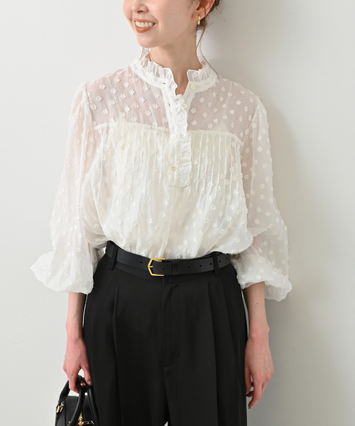 SLOBE IENA（スローブイエナ）の「《WEB限定/追加》フラワージャガードフリルブラウス（シャツ/ブラウス・レディース・ホワイト/ブラック・FREE）」の22枚目の写真